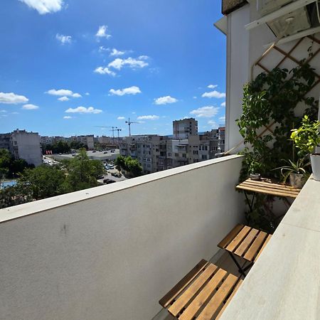 Cozy Apartment With Balcony On The Black Sea- Part Of The Family 'Vicki Apart 바르나 외부 사진