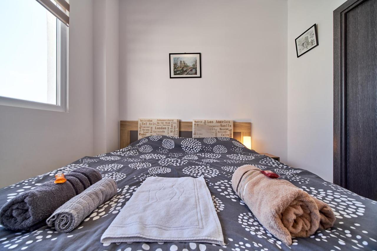 Cozy Apartment With Balcony On The Black Sea- Part Of The Family 'Vicki Apart 바르나 외부 사진