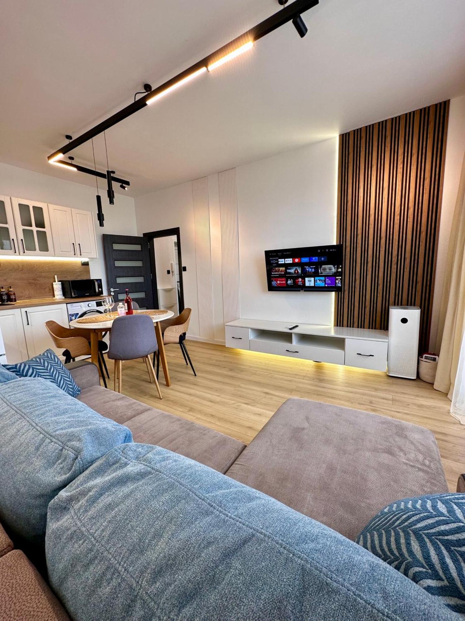 Cozy Apartment With Balcony On The Black Sea- Part Of The Family 'Vicki Apart 바르나 외부 사진